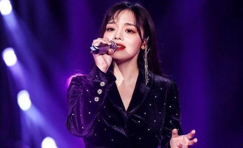 圈内人爆料黄霄云视频,圈内人揭秘背后真相